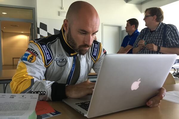 VLN201604_PR1_2.jpg